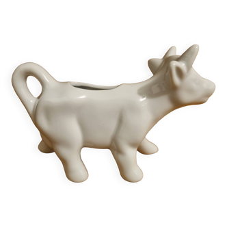 Creamer / Porcelain cow milk pot
