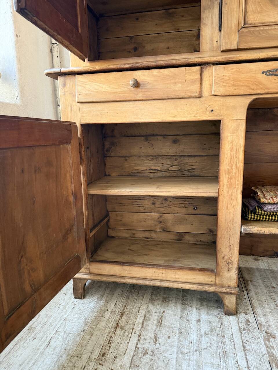 Mountain walnut furniture XXL 1900