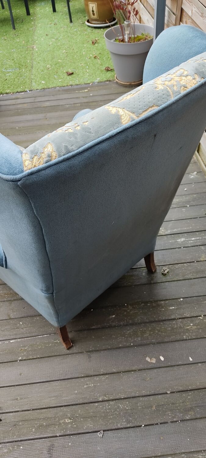 Parker Knoll PK 720 Chair and Footrest