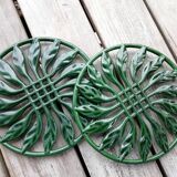 Paire de dessous de plat en fonte