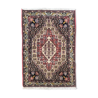 Handmade persian antique carpet from Abadeh 76x107cm