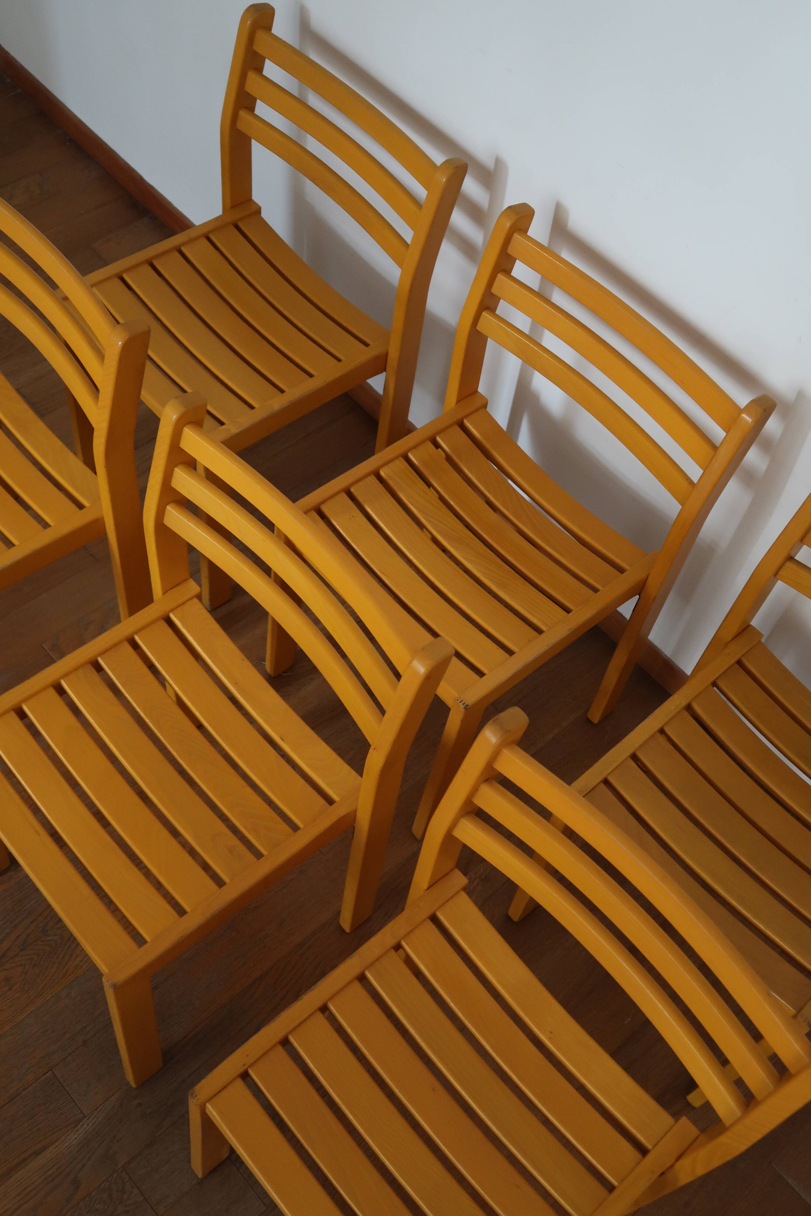 6 stackable wooden chairs