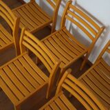 6 stackable wooden chairs