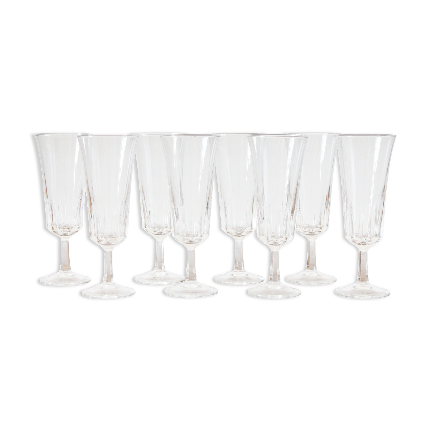 8 flûtes à champagne en verre modèle Regence Luminarc, vintage