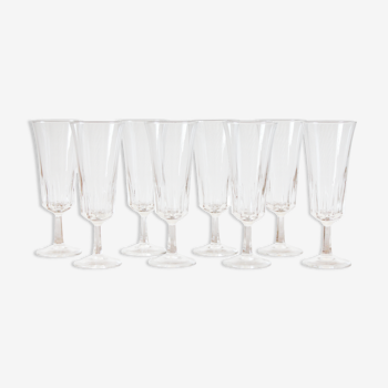 8 flûtes à champagne en verre modèle Regence Luminarc, vintage