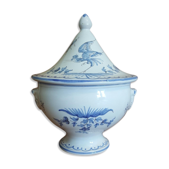 Bonbonnière in blue Moustiers earthenware