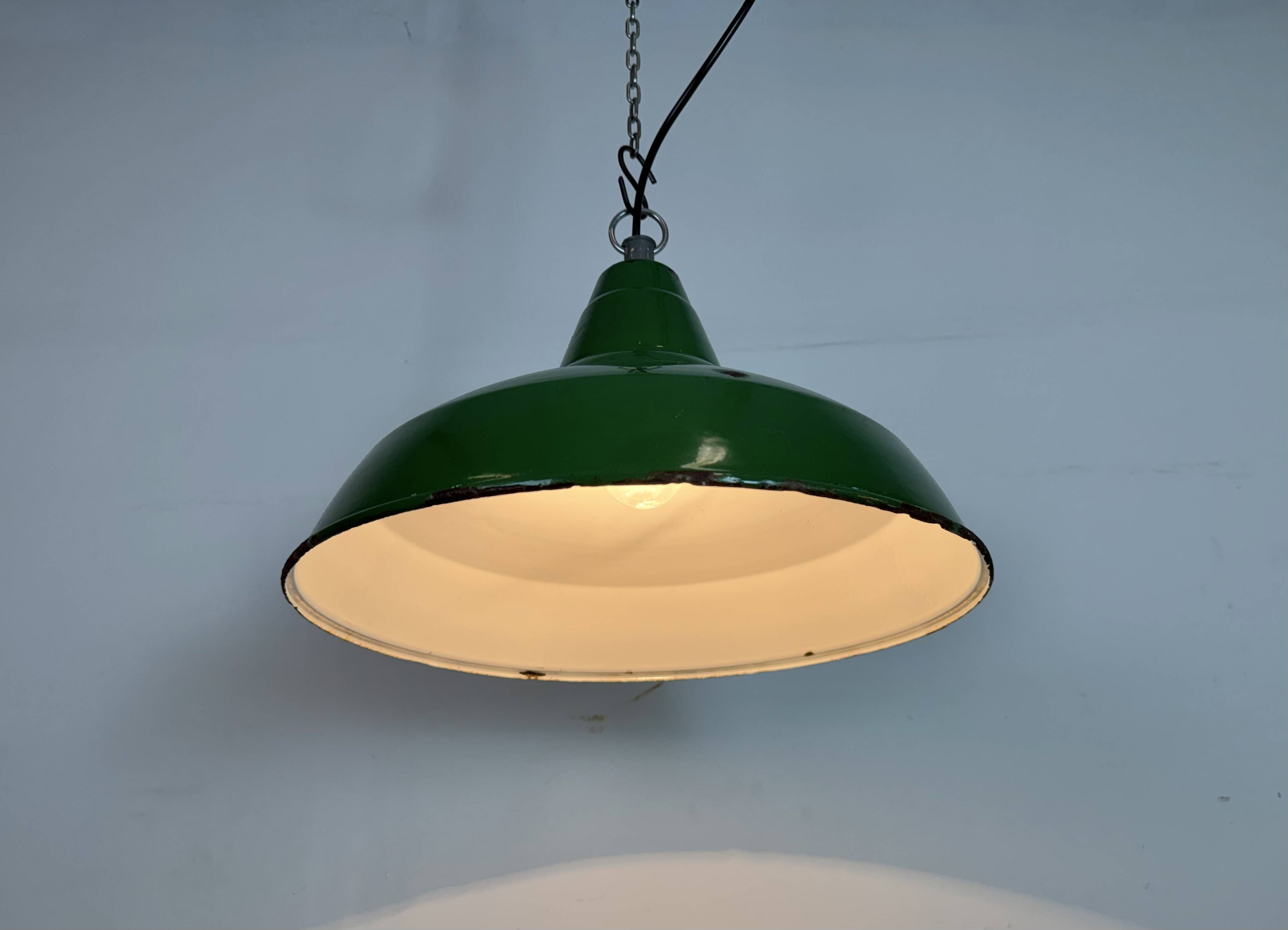 Industrial British Green Enamel Factory Pendant Lamp, 1960s