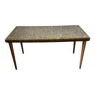 Table basse en terrazzo de verre