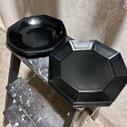Assiettes noires arcoroc vintage