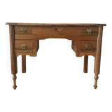 Ancien bureau en bois restauré