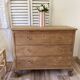 Commode pieds griffe
