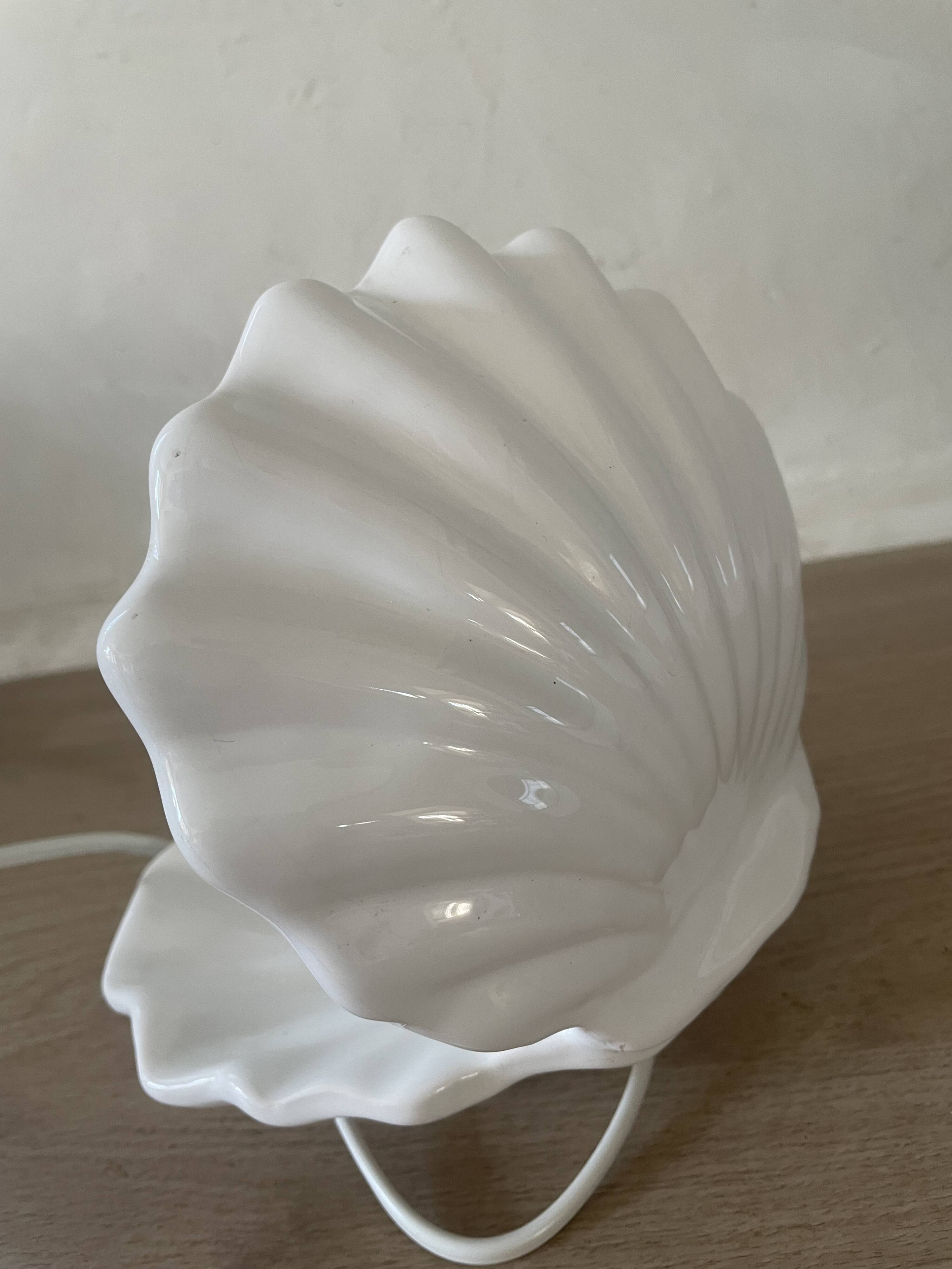 Lampe  coquillage céramique et opaline 70´s