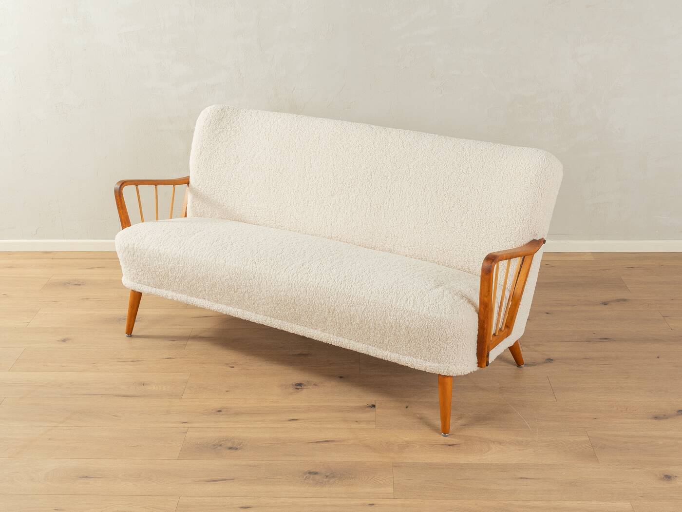 Enchanting cocktail sofa