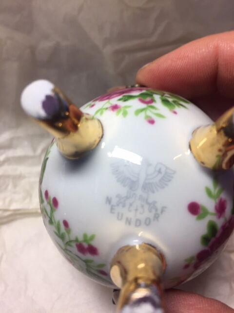 Porcelain egg Neundorf