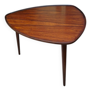 Table basse à trois pieds en palissandre danois du milieu du siècle par Anton Kildeberg, 1960