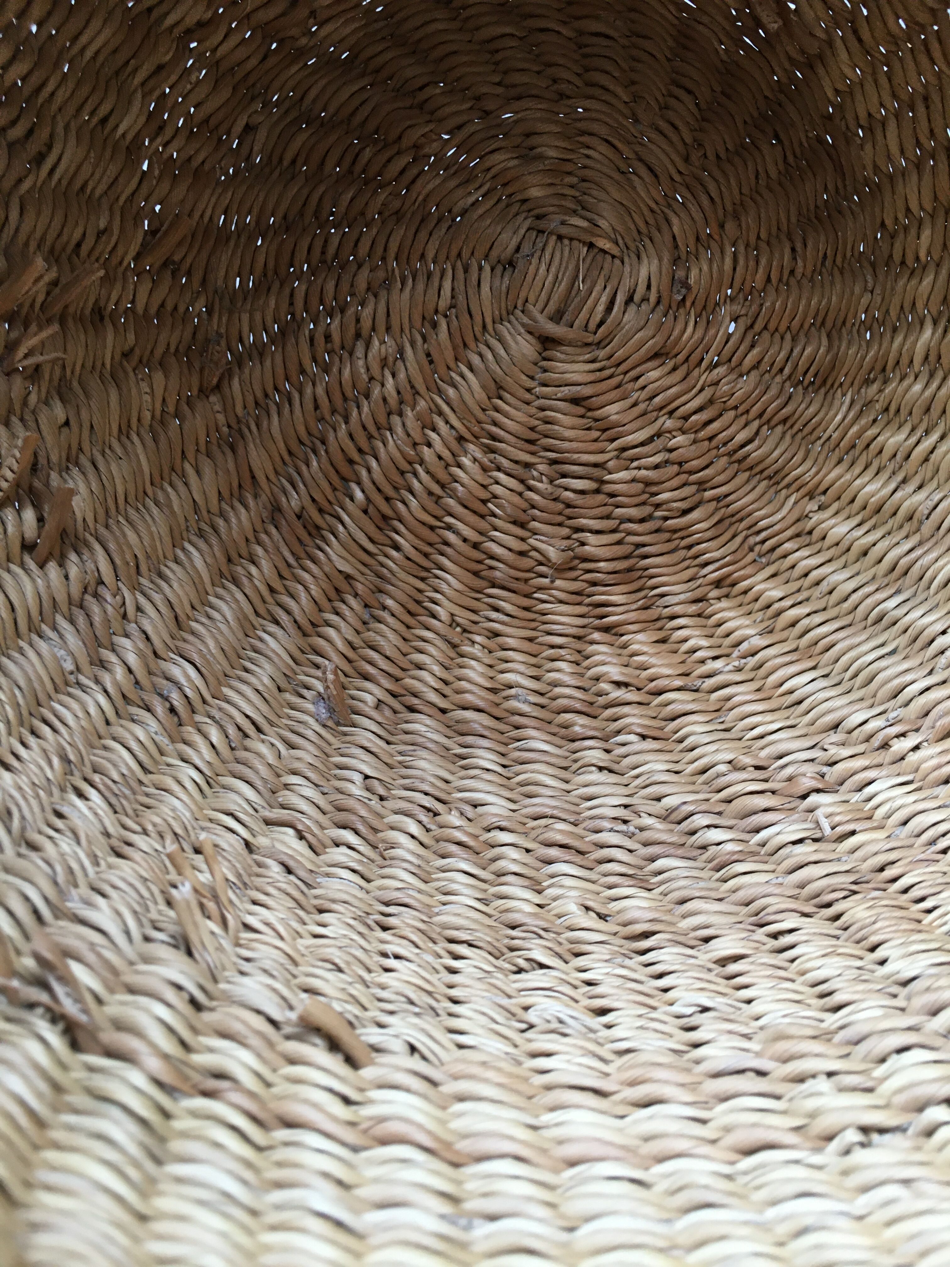 Small wicker basket