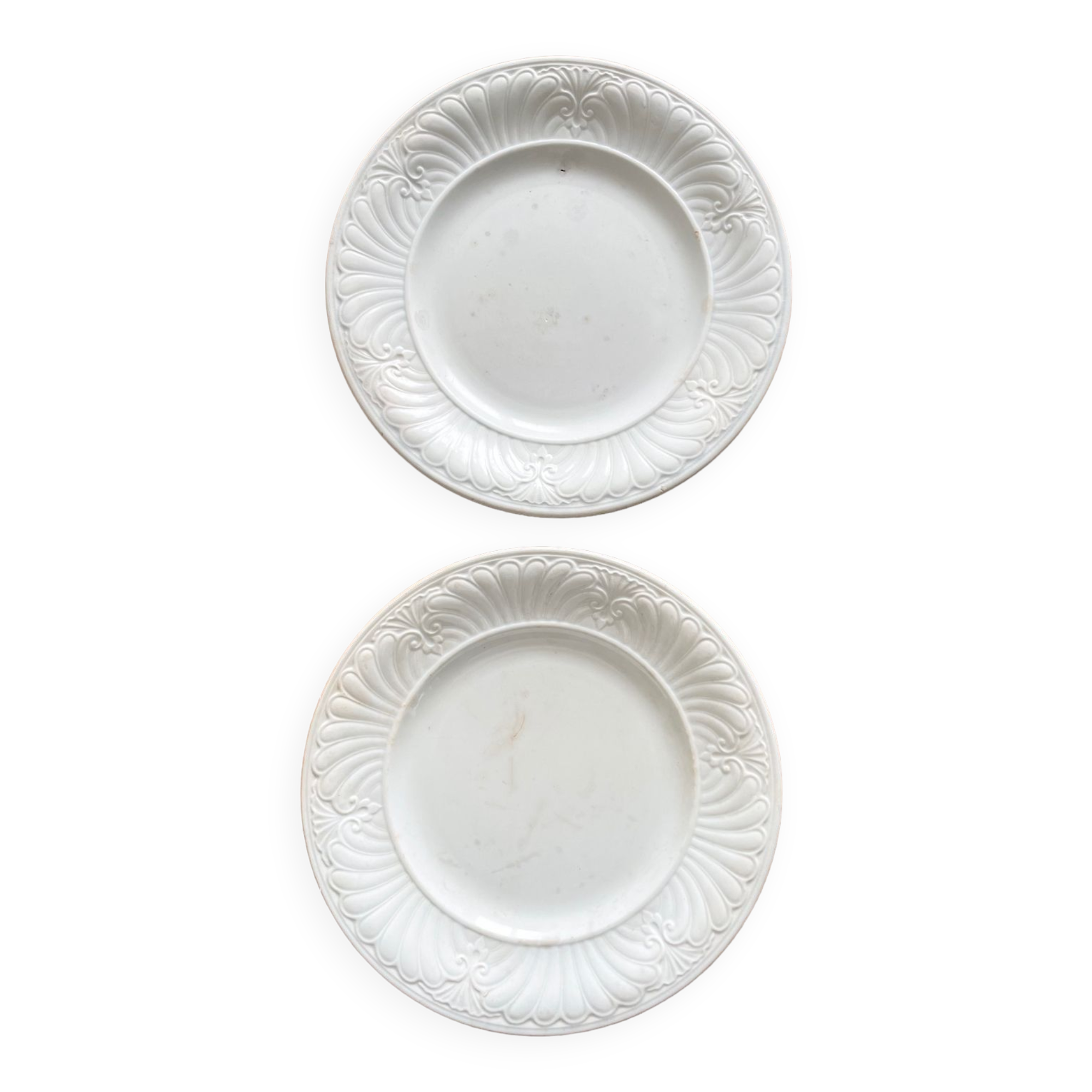 2 Creil and Montereau white plates