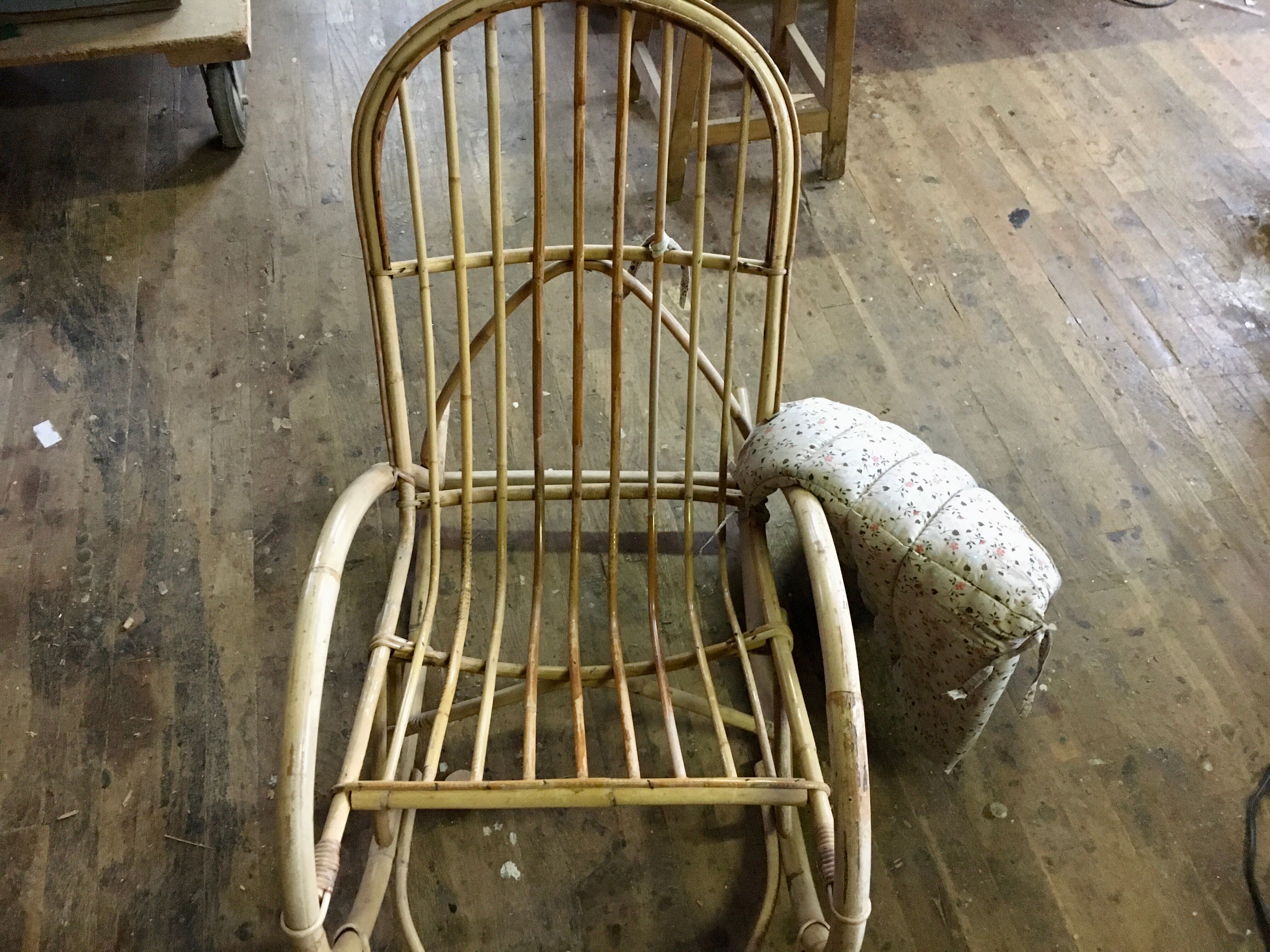 Rocking flesh in bamboo rattan and vintage wicker 1950