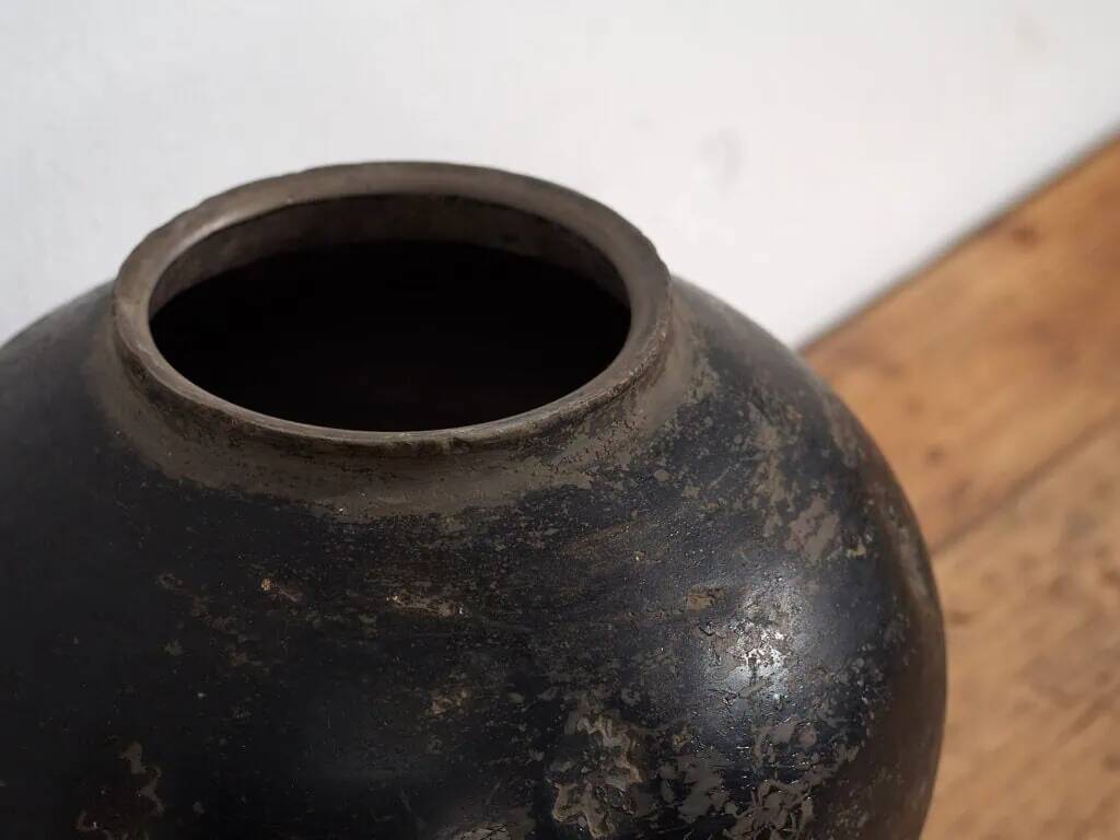 Ancient Asian vase (c.1900) #2
