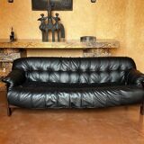 Canapéen jacaranda brésilien et cuir de Jean Gillon pour Italma 1960