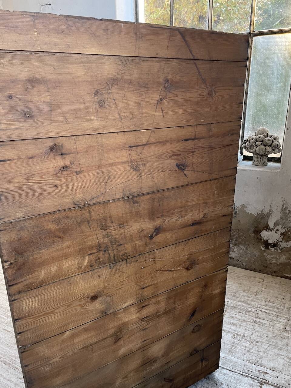 Trade furniture with boxes