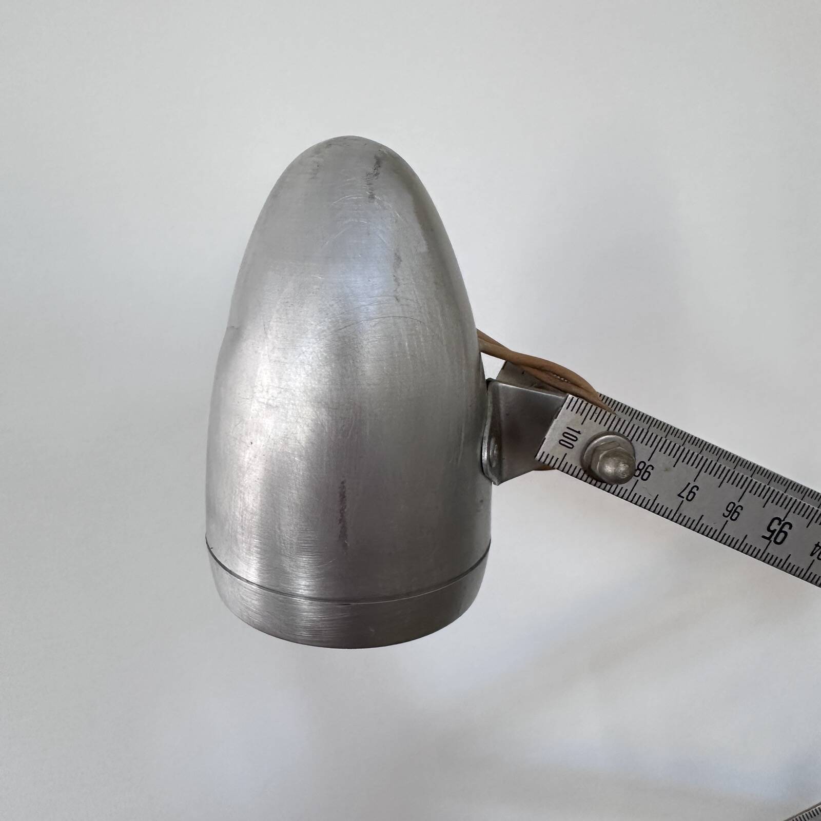 Aha desk lamp by DEMETER