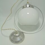Opaline globe suspension