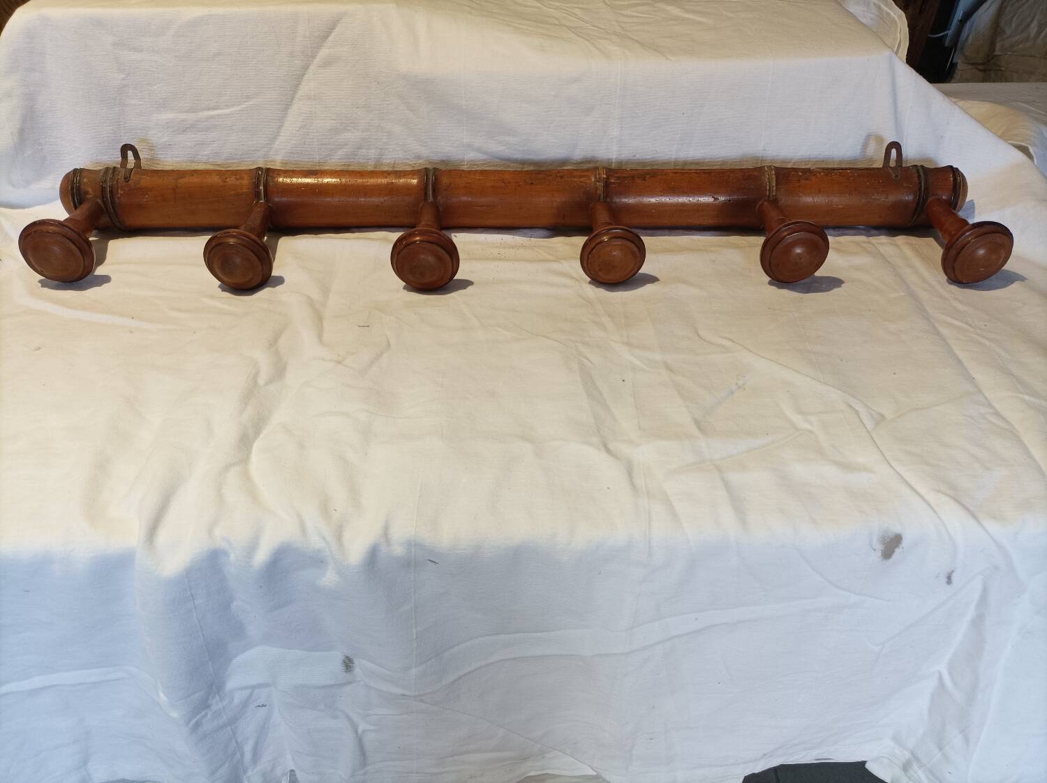 Wall coat rack