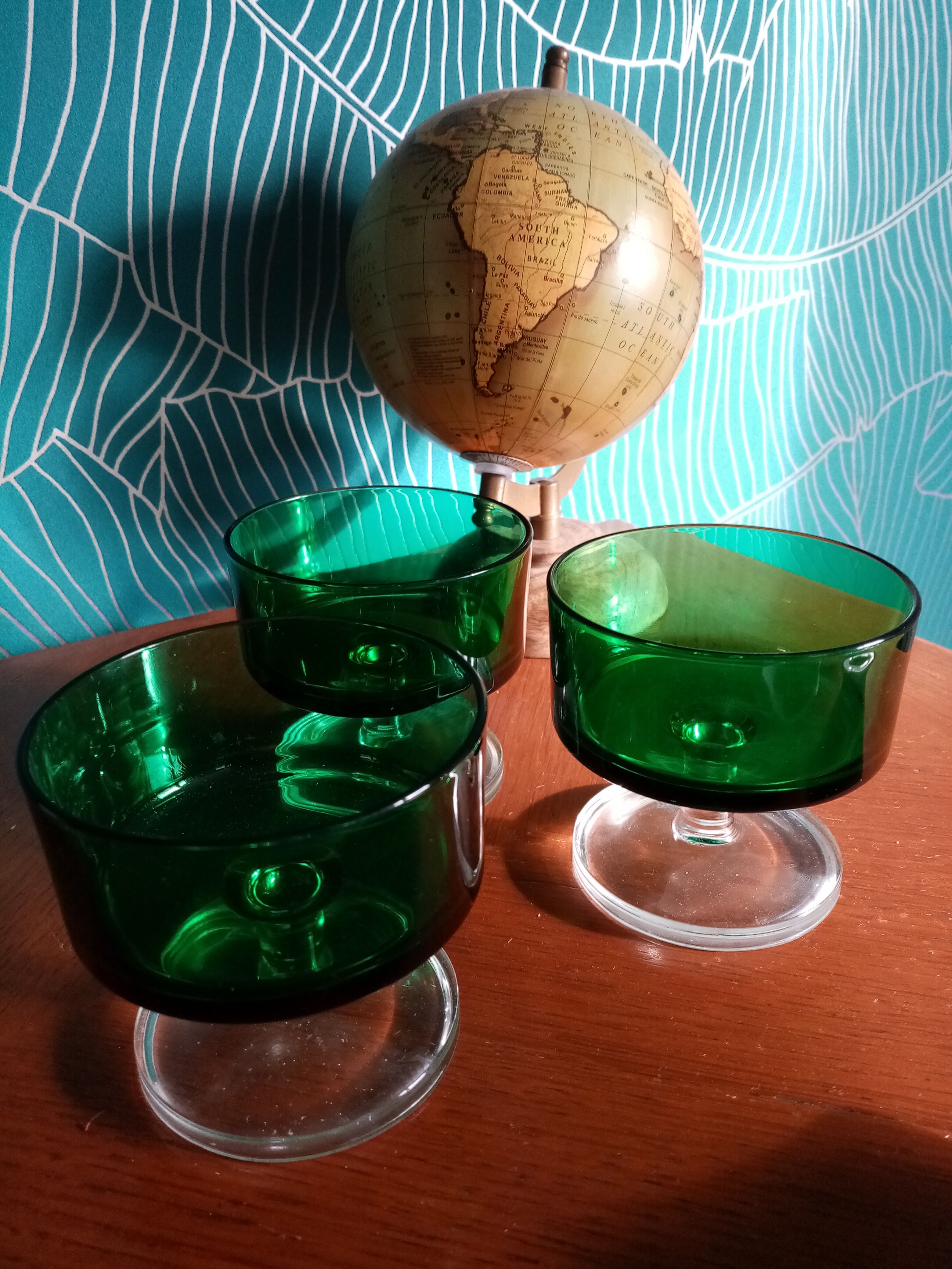 Green vintage ice cream cups