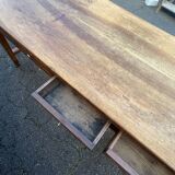 Farm table