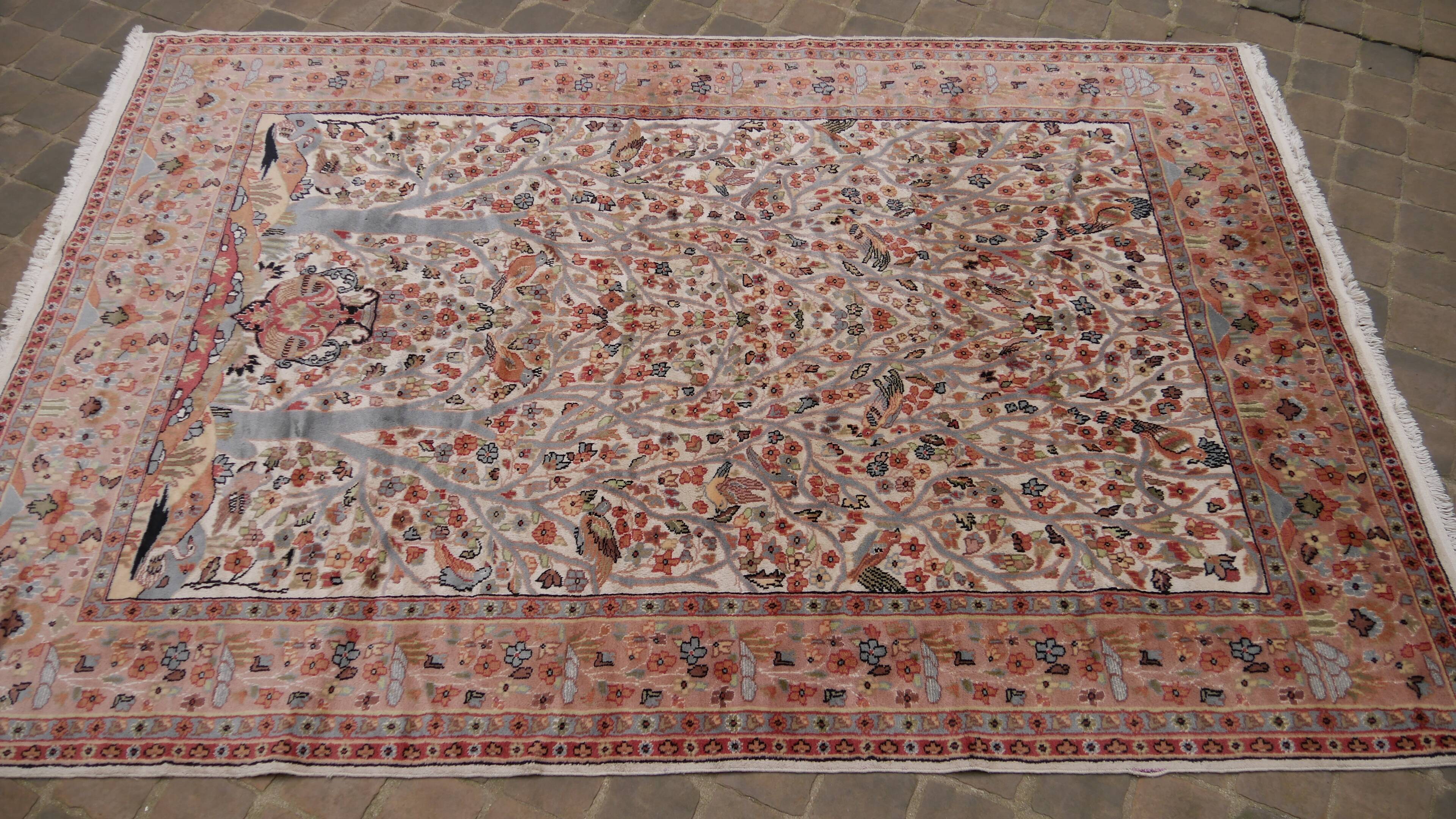 Pakistan Handmade Oriental Carpet 2.72 x 1.88 m