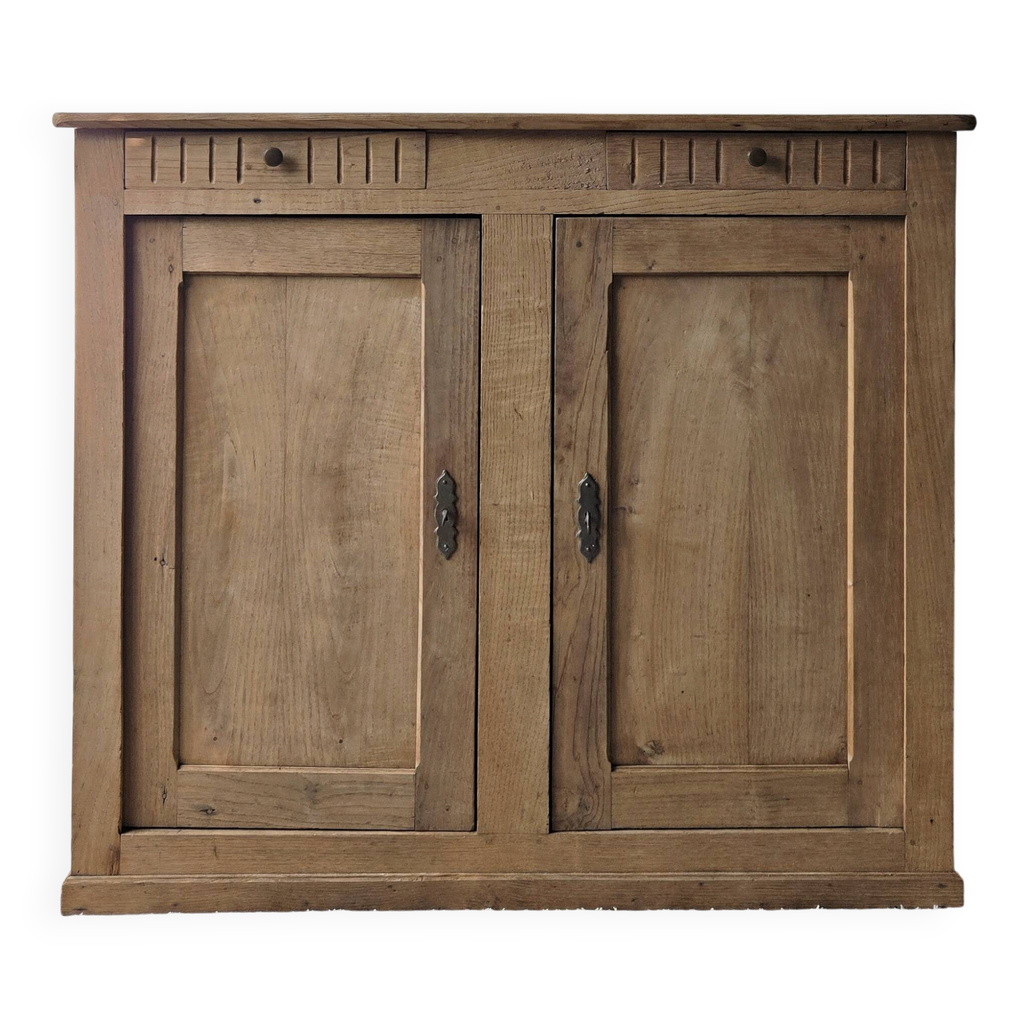 buffet campagnard en chataignier