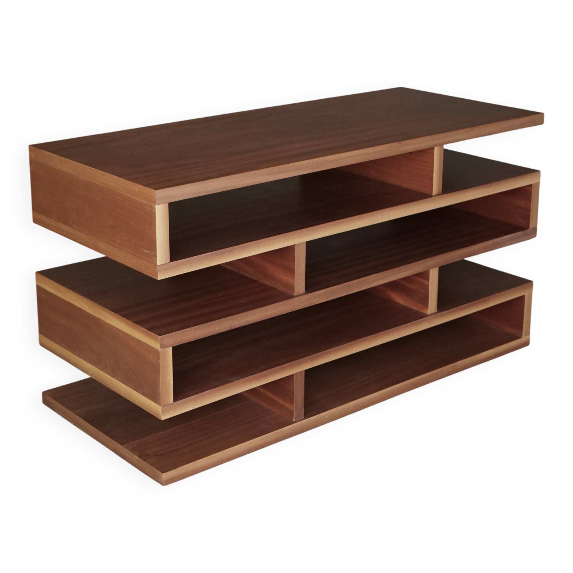 Meuble de rangement en teck. Italie, années 1960.