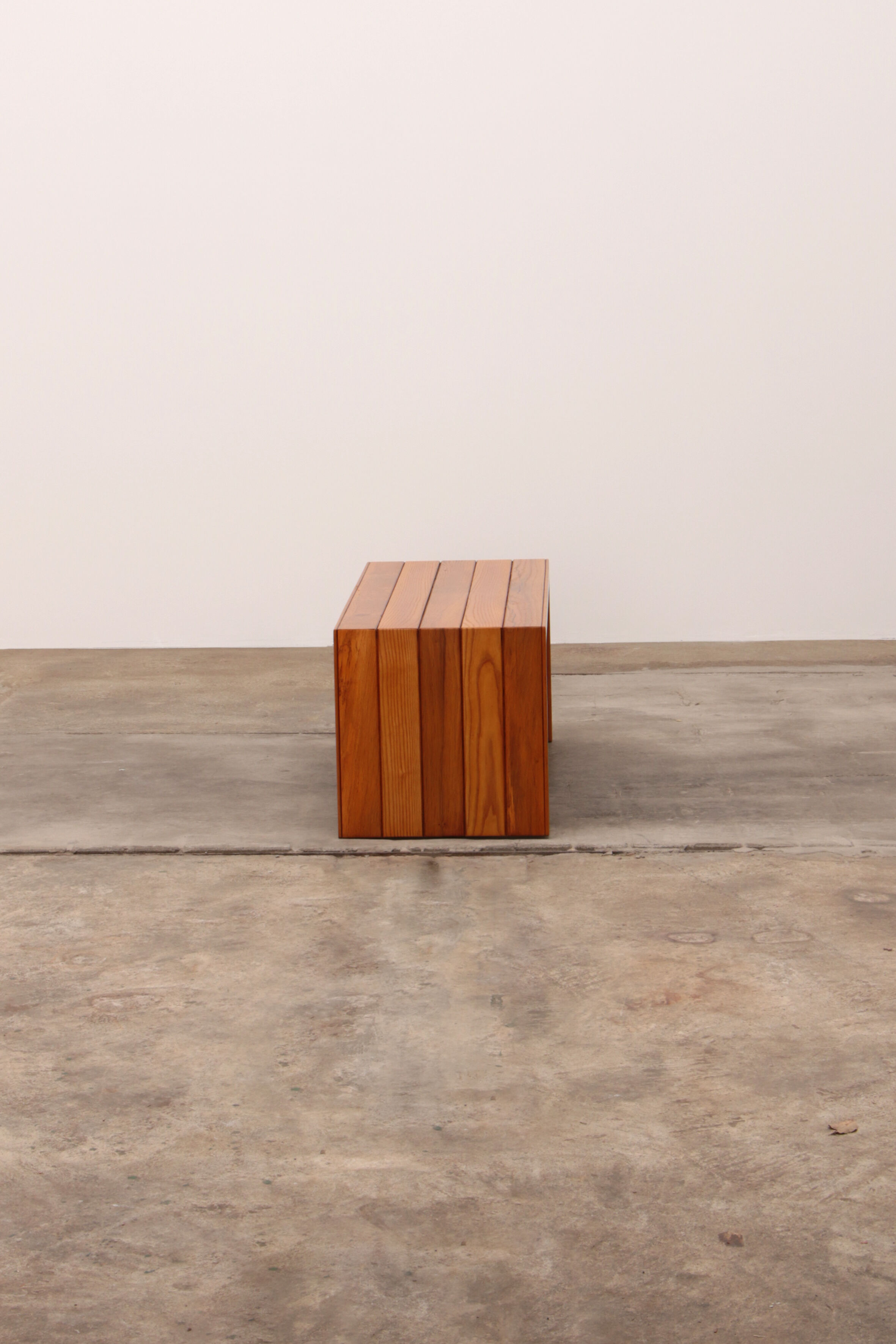 Modular beech set of two room dividers with benches, 1970 Italy