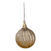 Suspension globe vintage en verre ambré rond