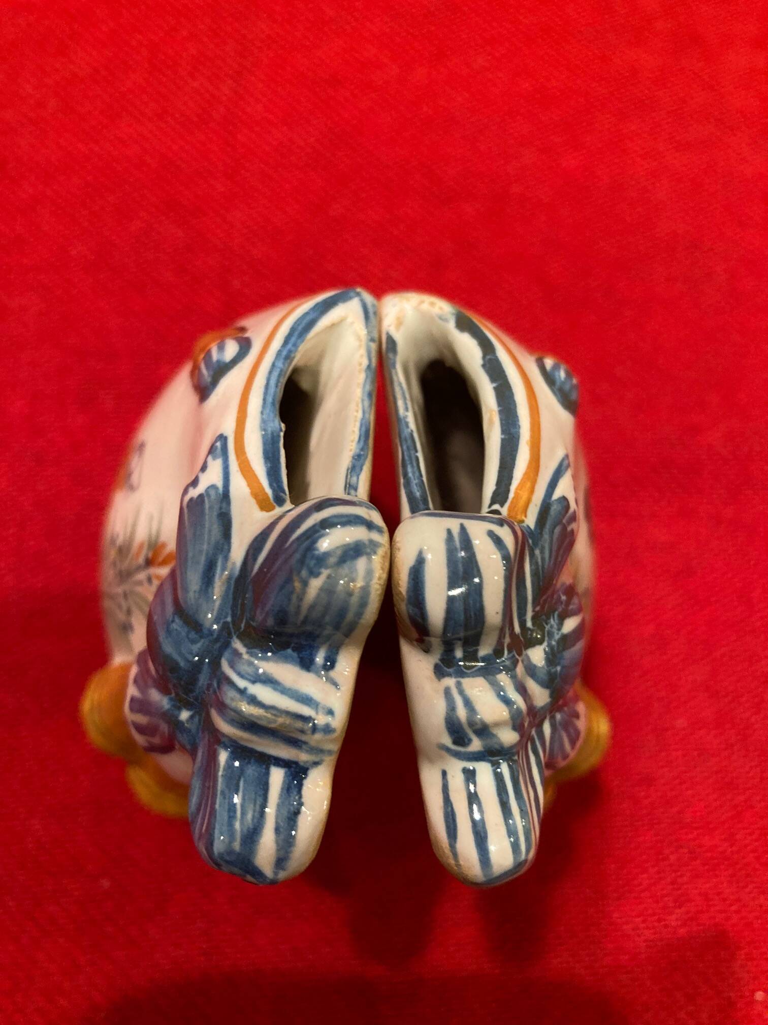 Henriot Quimper earthenware bouquetettes (couple)