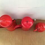 Red enamelled dish lot