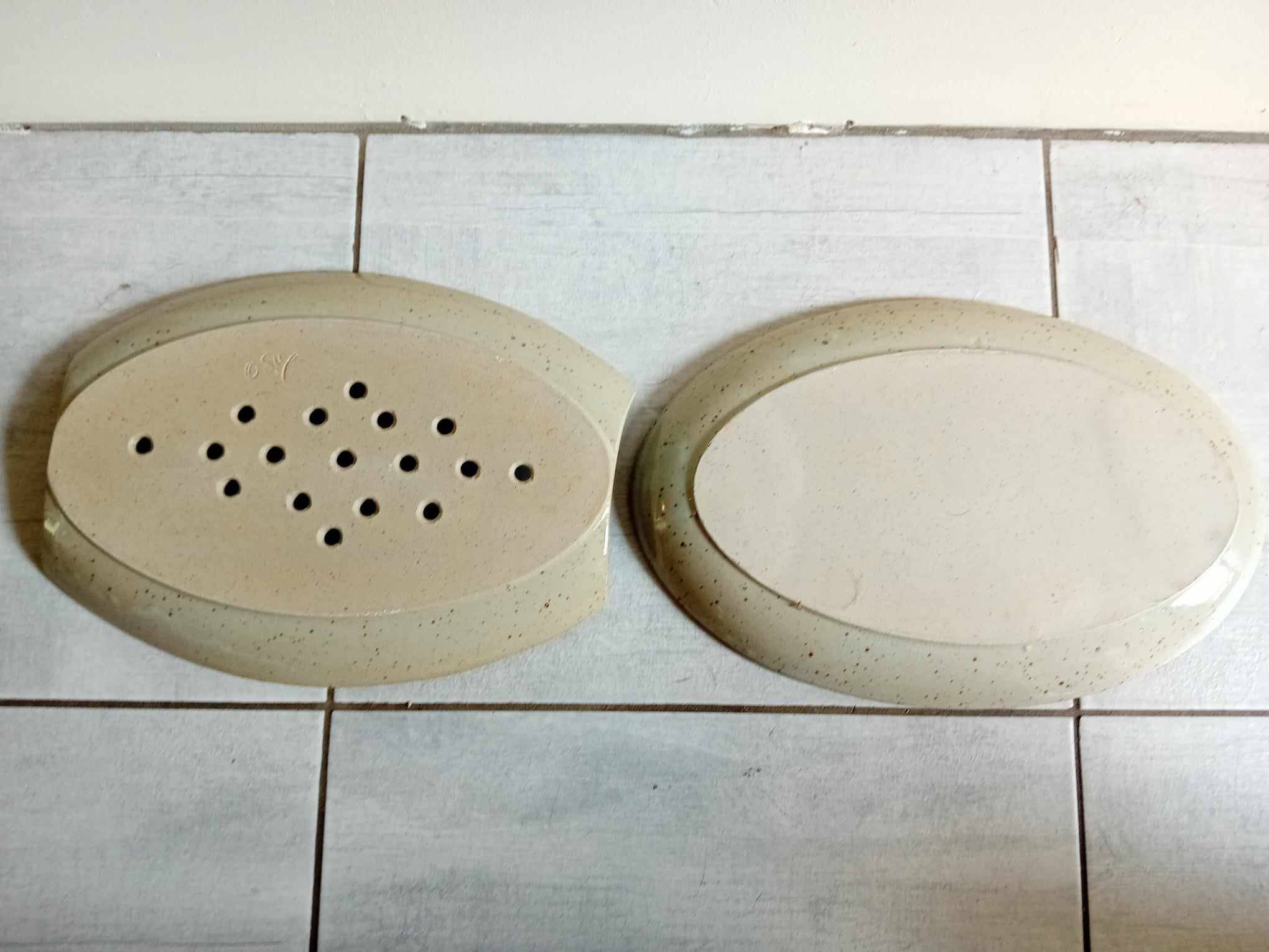 Asparagus dish in glazed stoneware signed osul