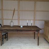 Farm table
