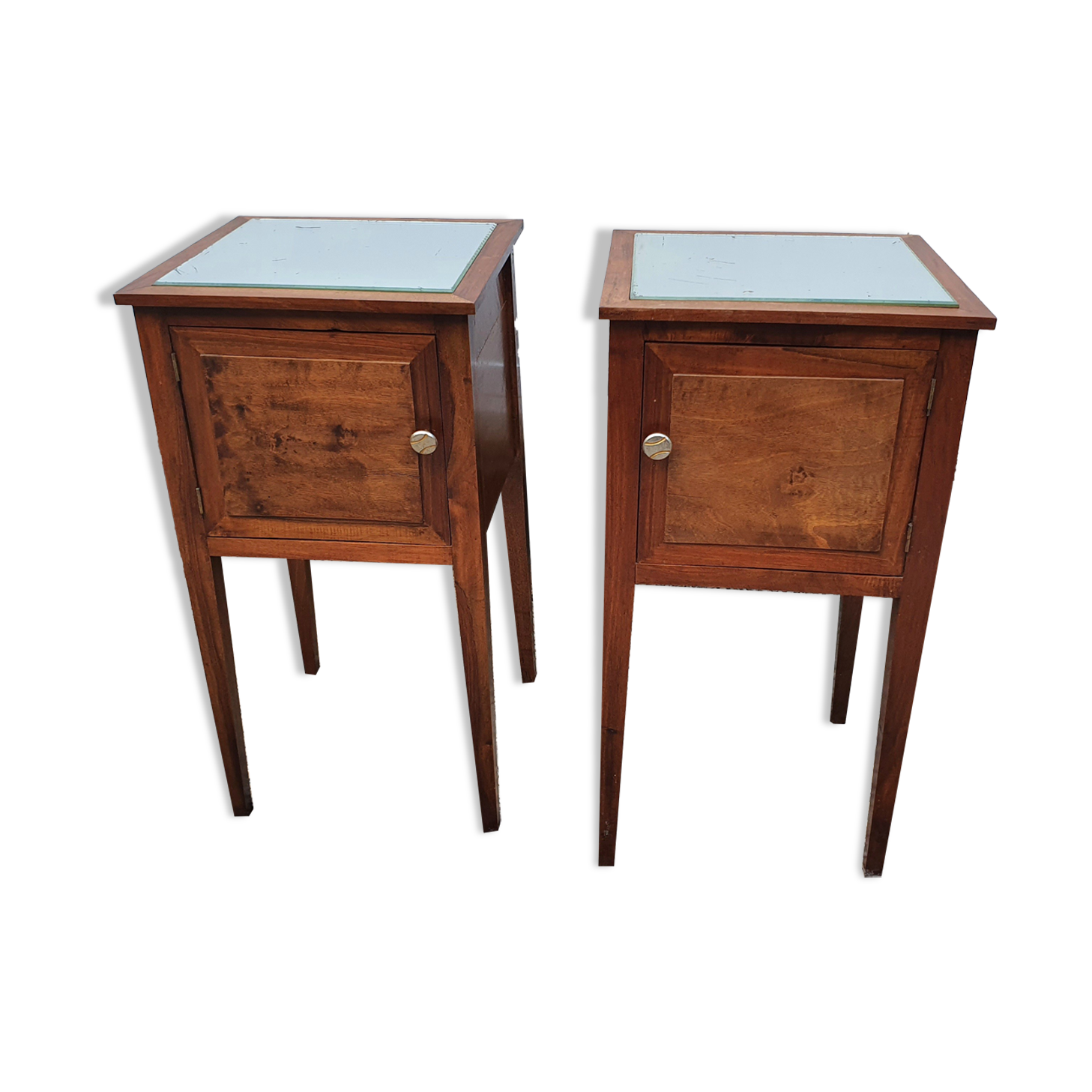 2 bedside tables mirror tray