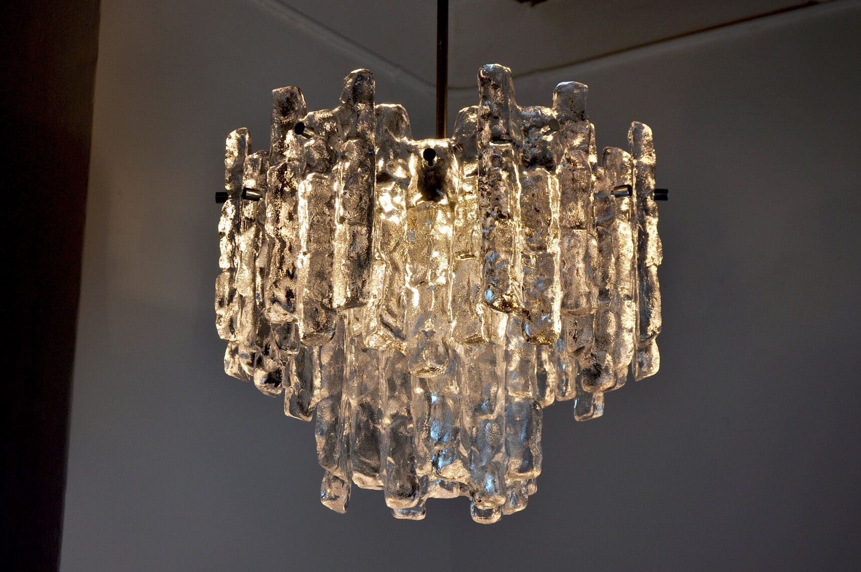 J.T Kalmar 'Glaçon' chandelier, Frosted Glass, 2 Levels, Austria, 1970