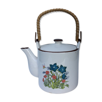 Vintage teapot wicker handle