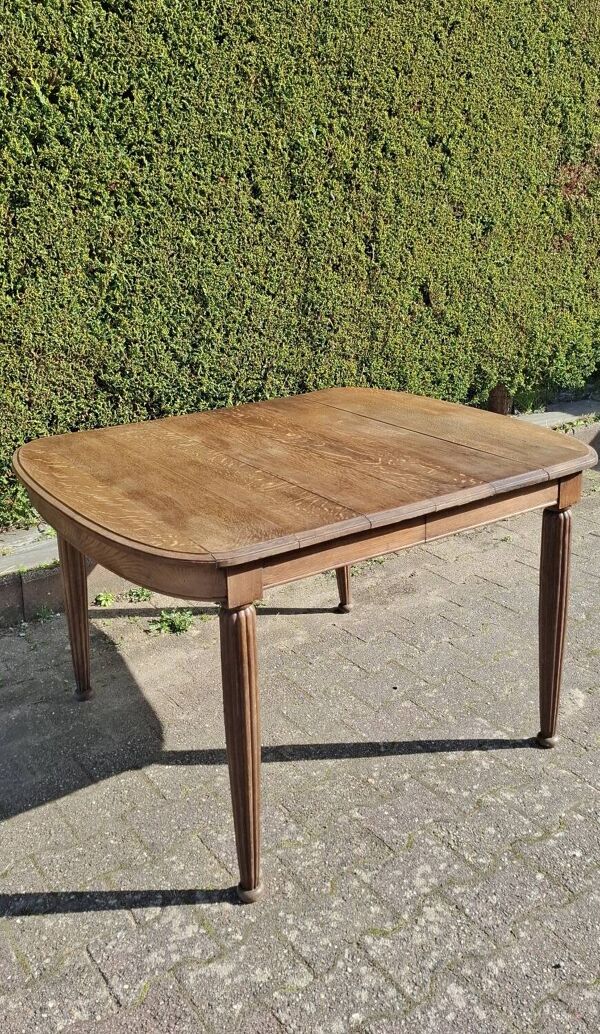 Table ancienne en chêne massif
