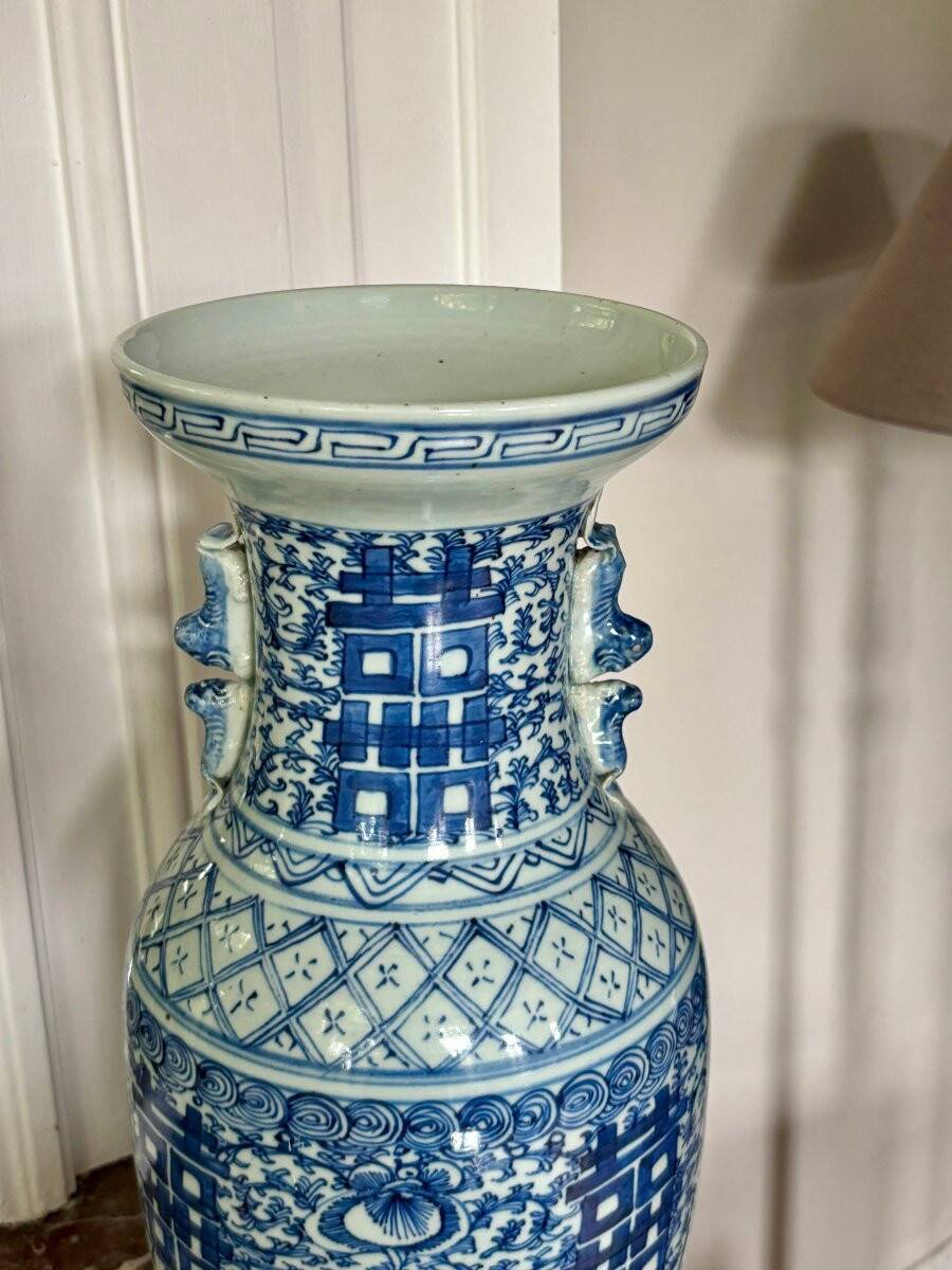 Porcelain vase - China