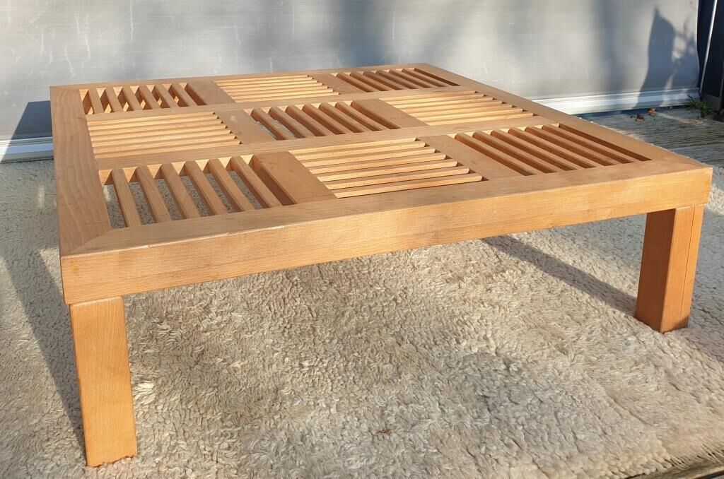 Coffee table 9 openwork checkerboards in solid beech