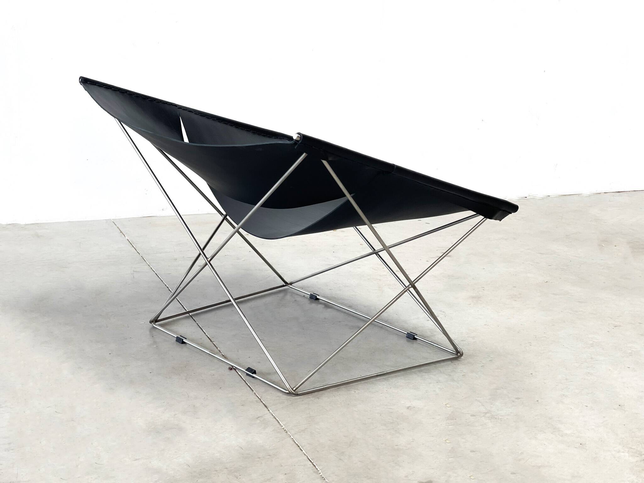 Artifort Pierre Paulin Butterfly F675 lounge chair