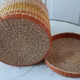 Wicker pan with vintage lid