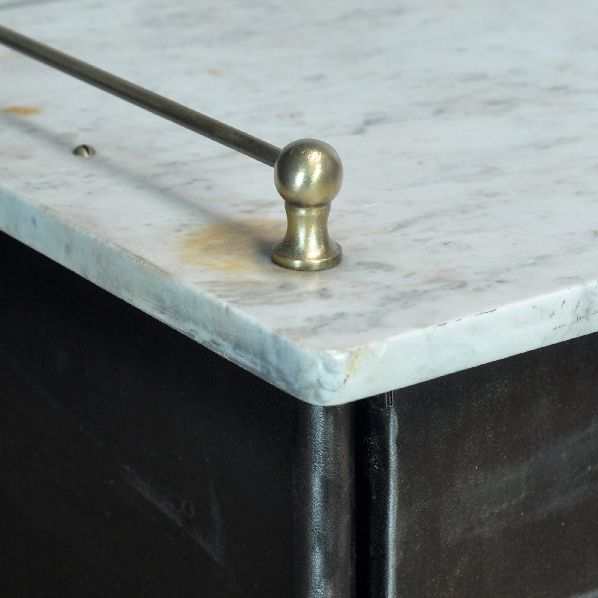 Table de chevet en fer, vers 1920