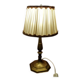 Table lamp base in brass