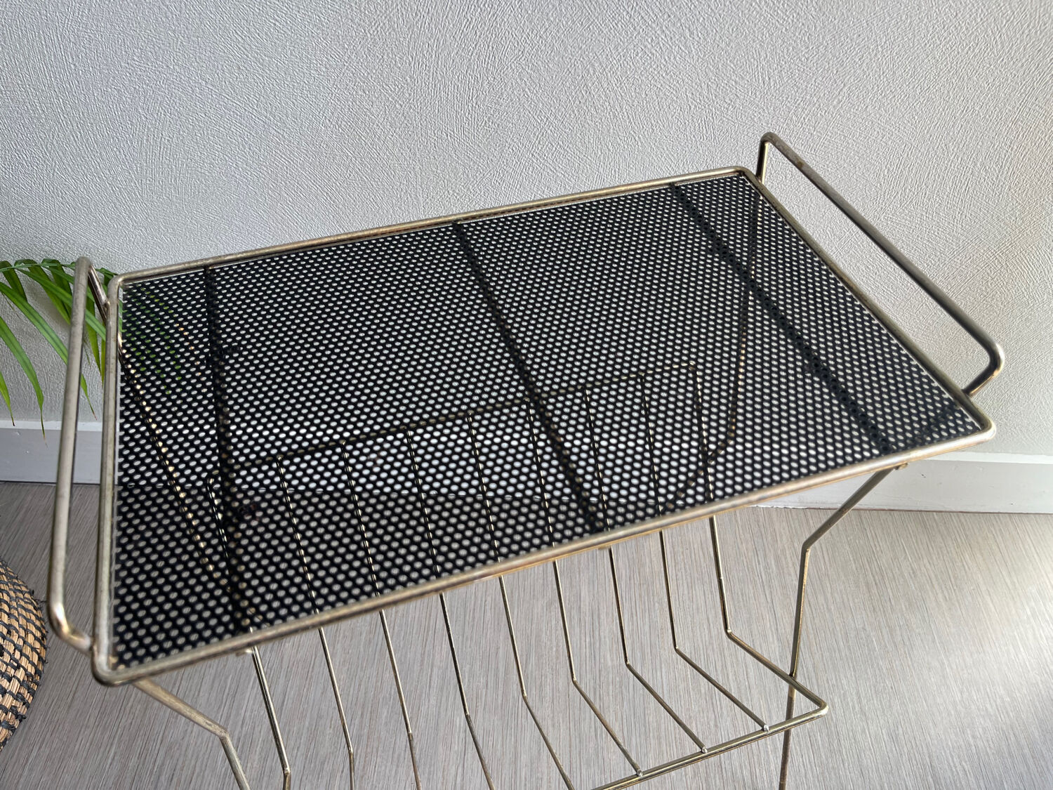 Vintage side table / gold end table / accent table